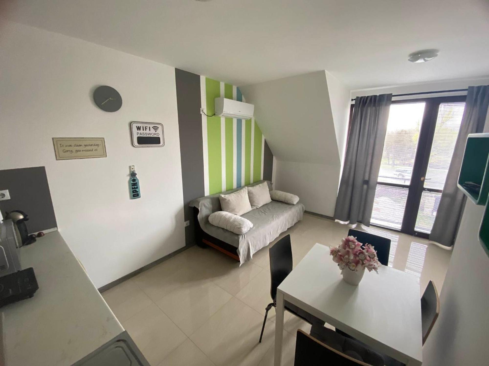 Lexy Family Apartman Hajdúszoboszló Екстериор снимка